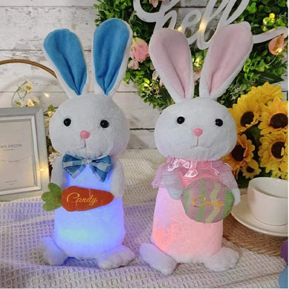 Lapin lumineux à LED tenant une carotte ou un œuf de Pâques en peluche – Nom personnalisable, cadeau de Pâques parfait pour les enfants