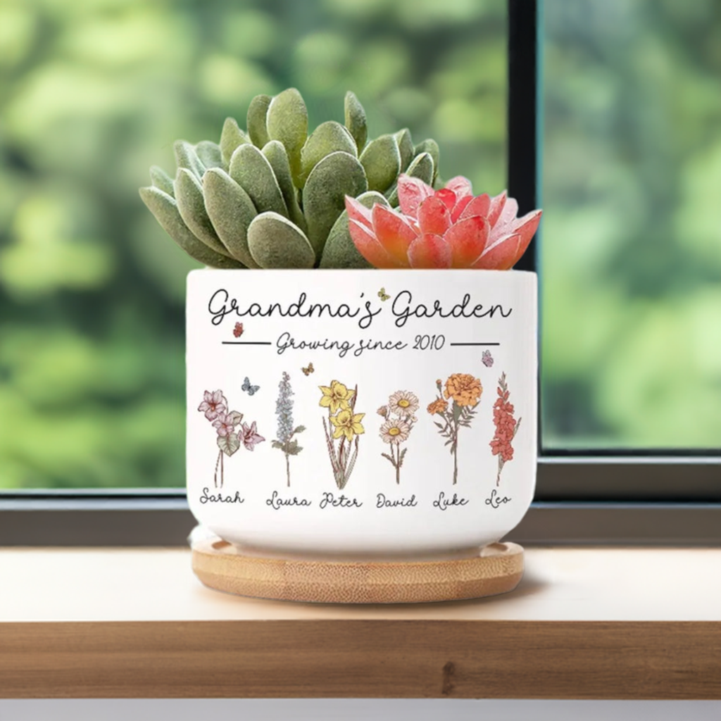 Personalized Grandma's Garden Plant Pot, Custom Birth Month Flower Pot, Plant Lover Gift